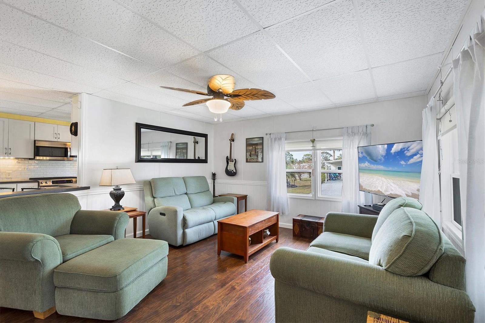 6401 FLORAL CT