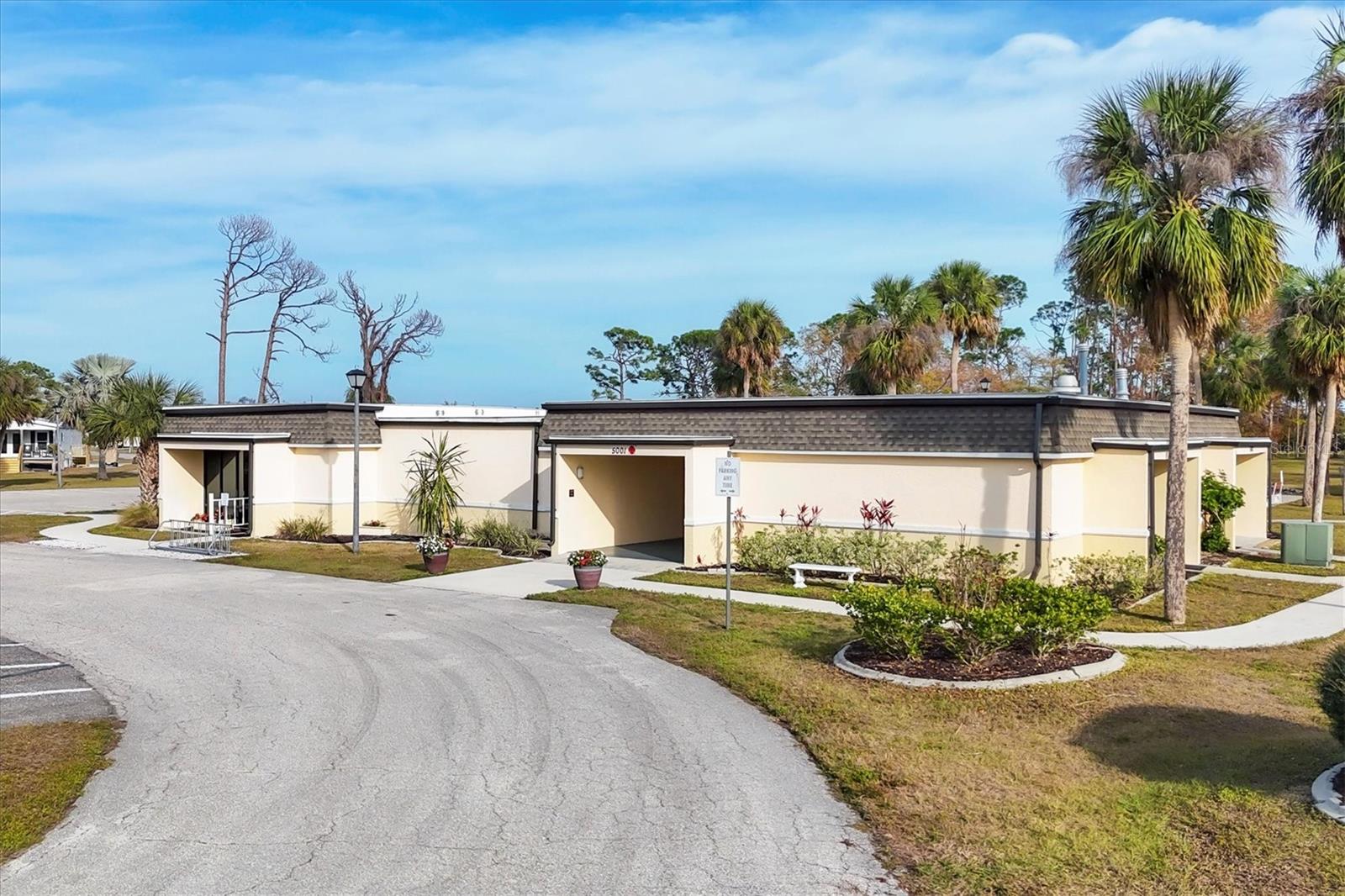 6401 FLORAL CT