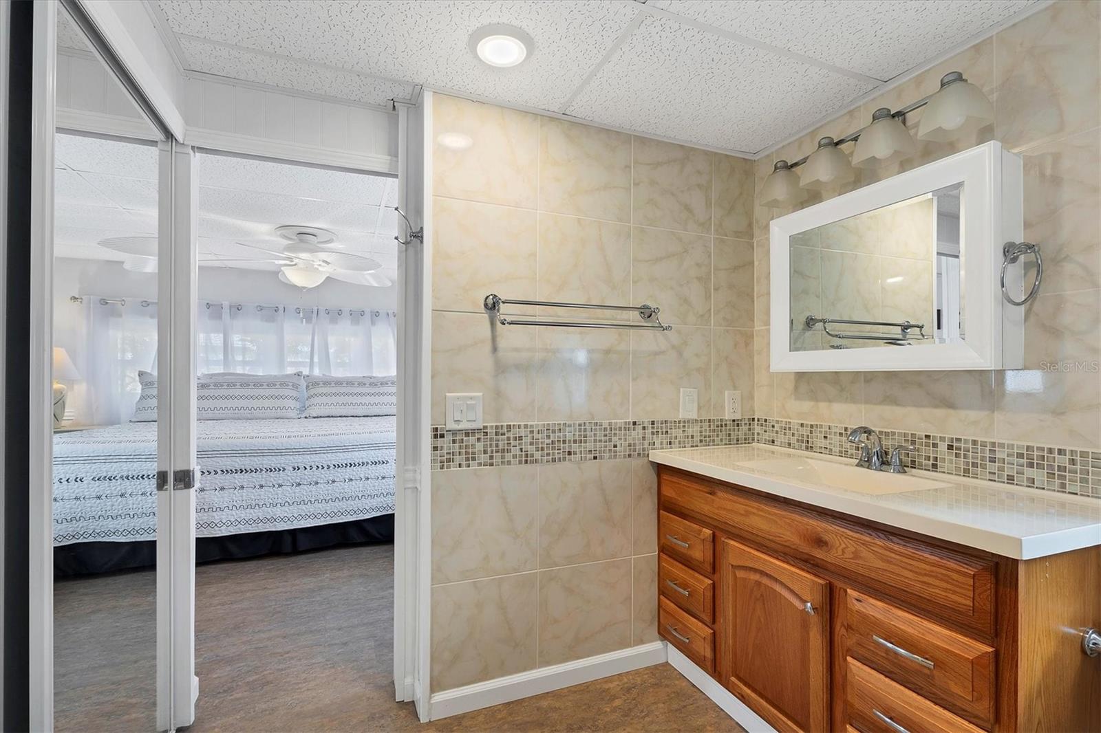 6401 FLORAL CT