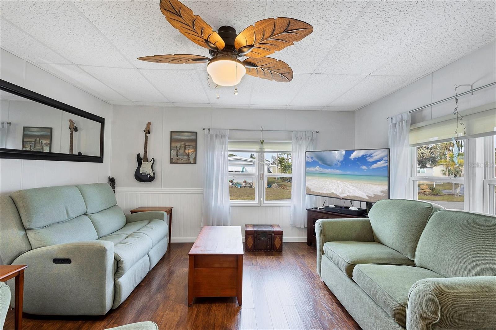 6401 FLORAL CT