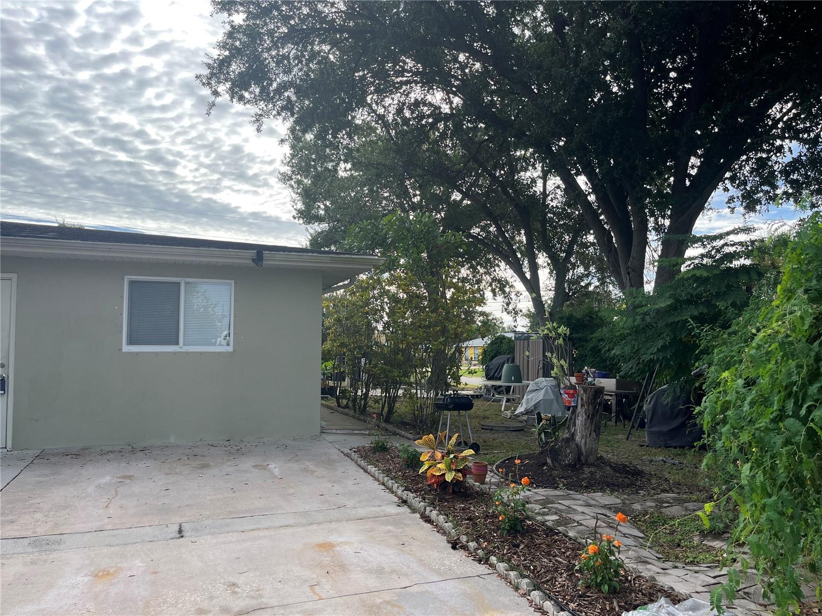 12210 GENOA DR