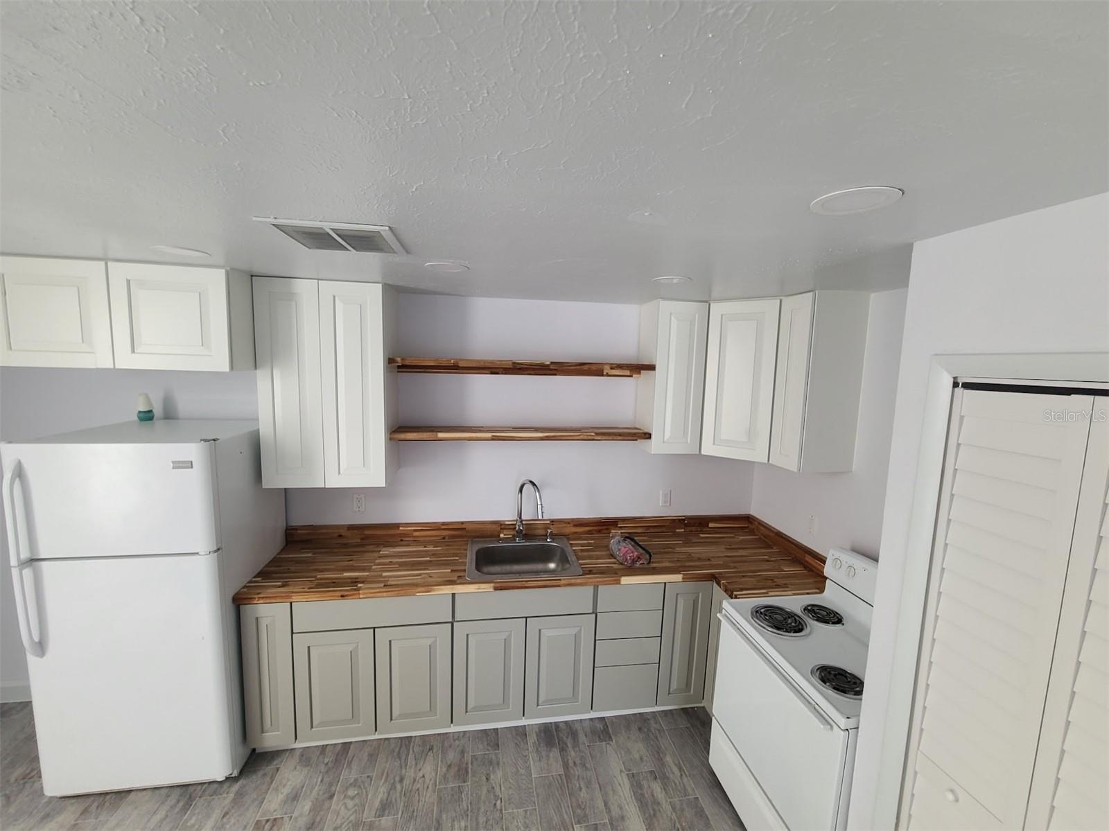 12210 GENOA DR