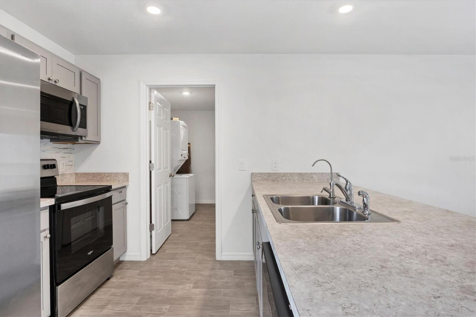 8444 OCTAVIUS AVE