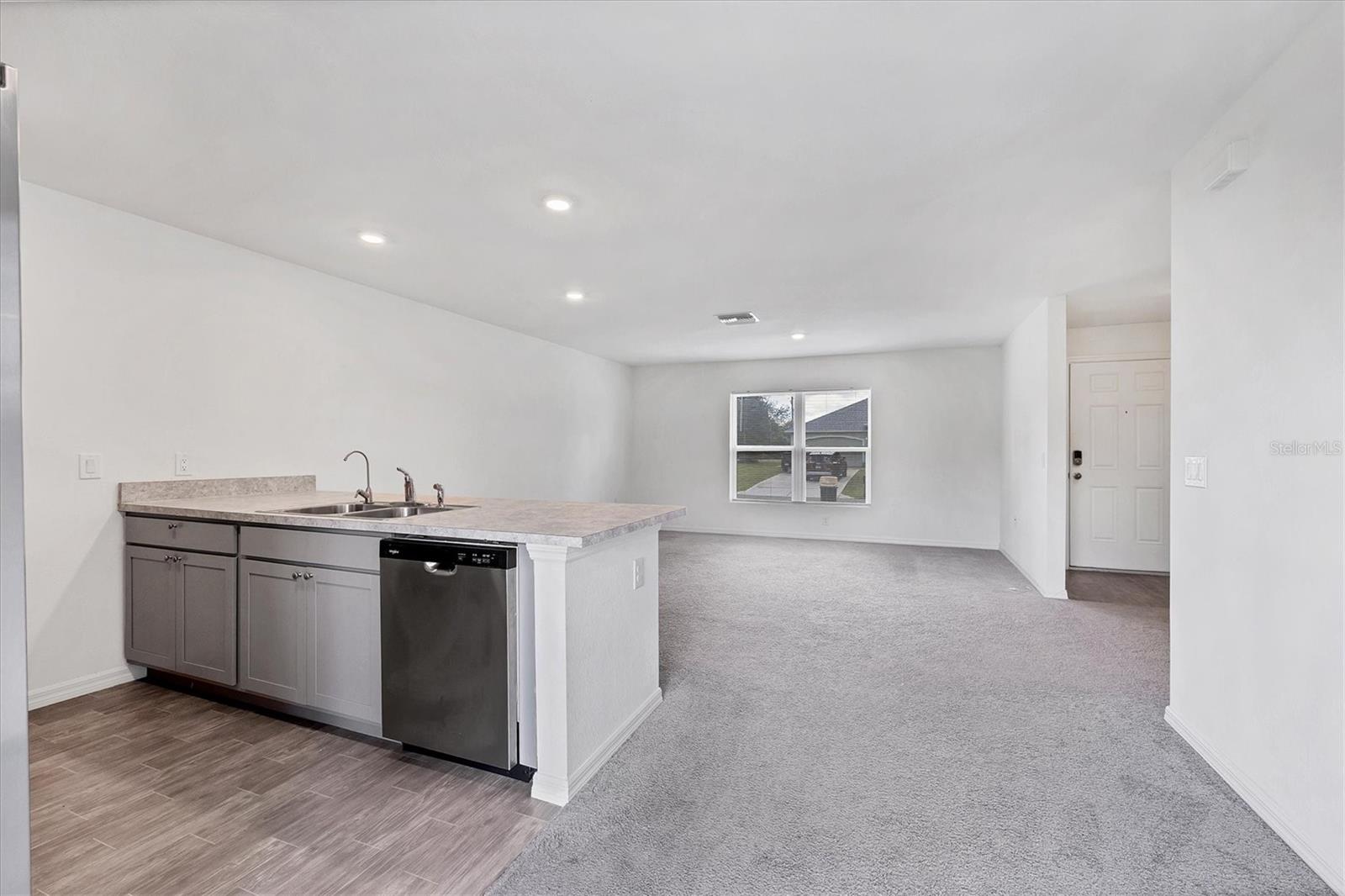 8444 OCTAVIUS AVE
