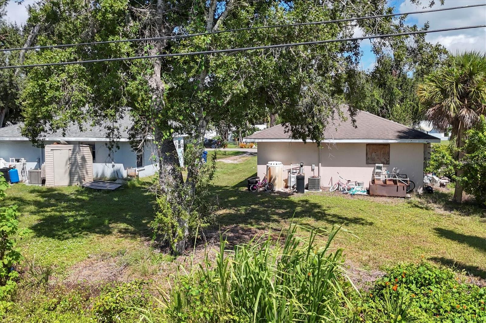 2210,2212,2214 PARK RD