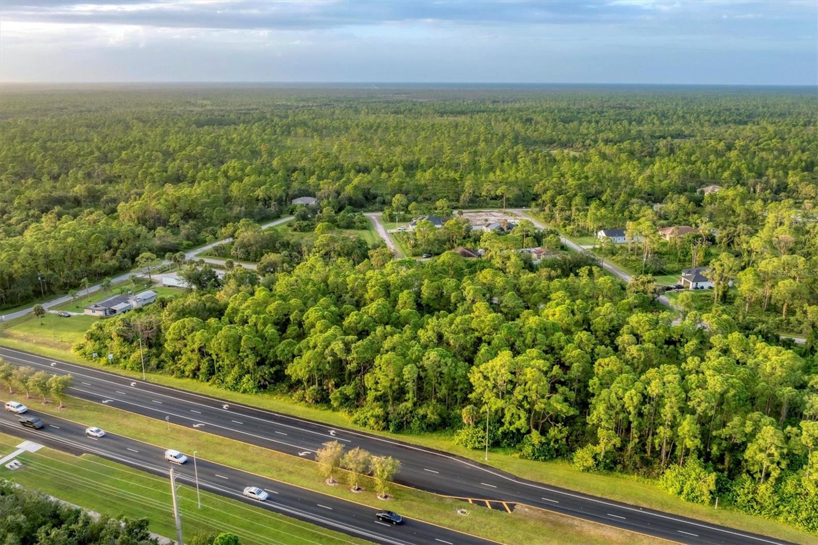 11201 TAMIAMI TRL S