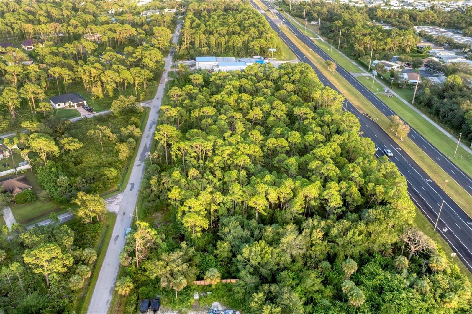 11201 TAMIAMI TRL S