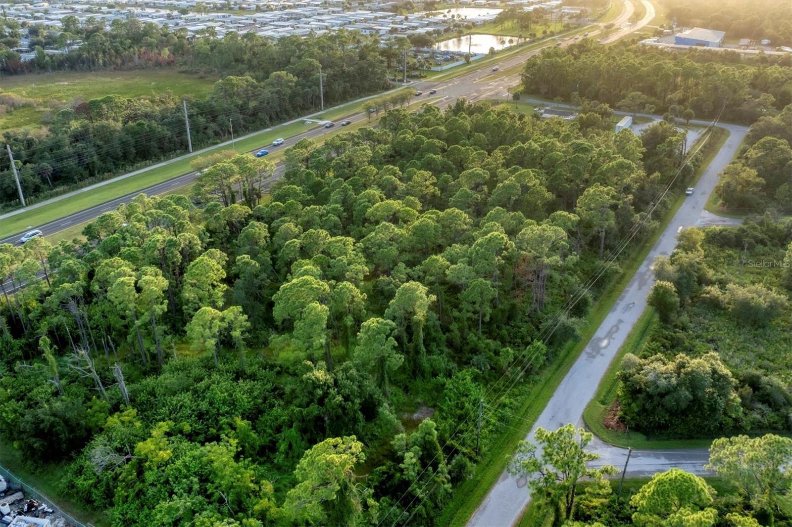 11201 TAMIAMI TRL S