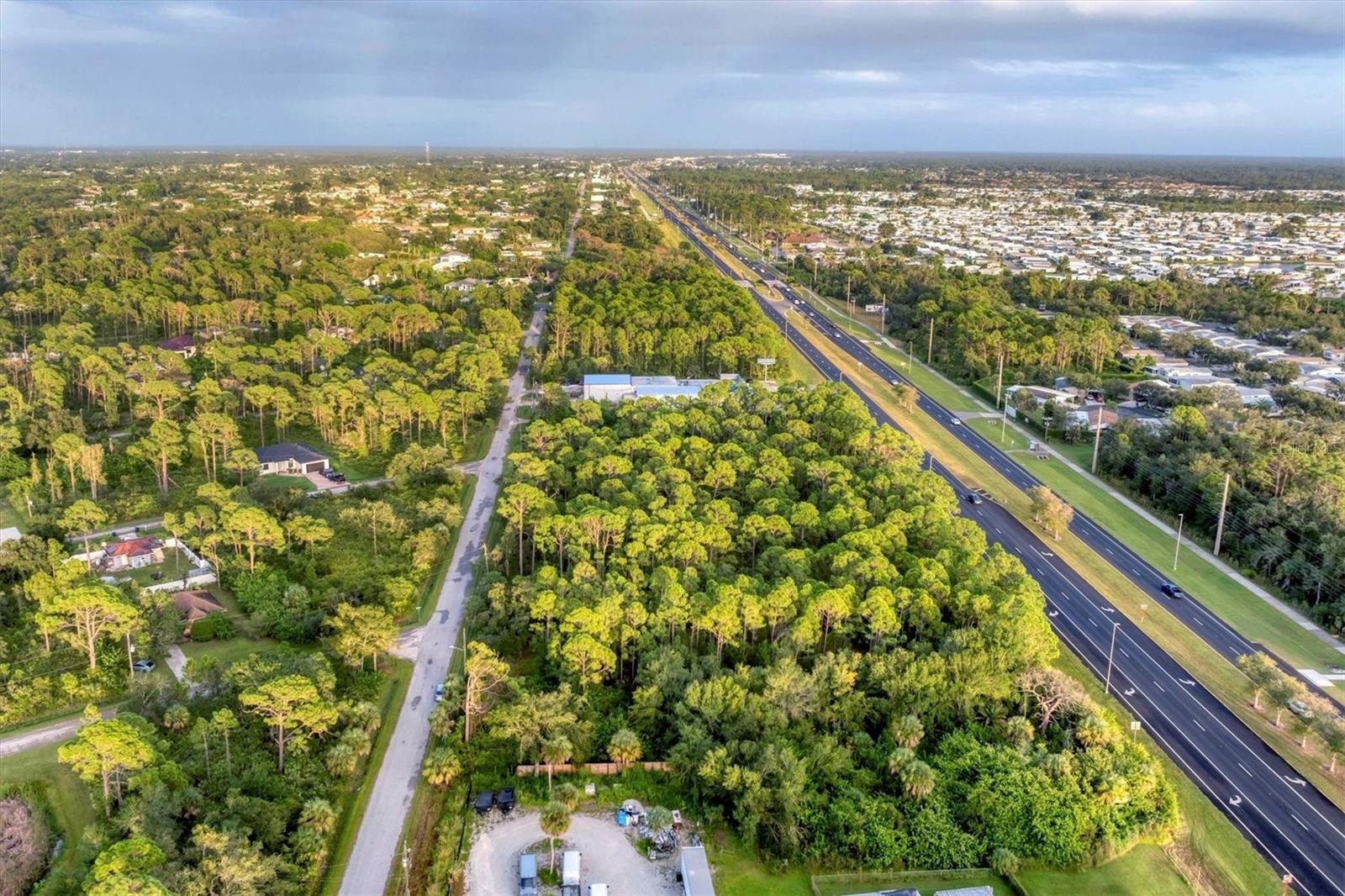 11201 TAMIAMI TRL S