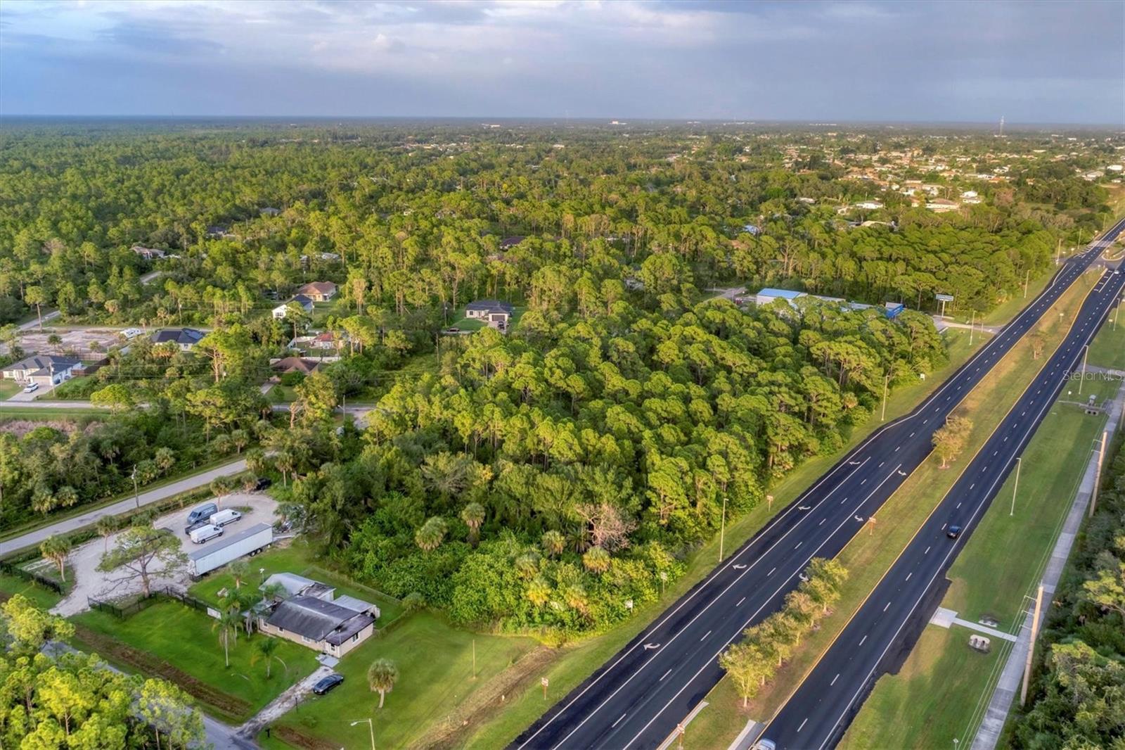 11201 TAMIAMI TRL S