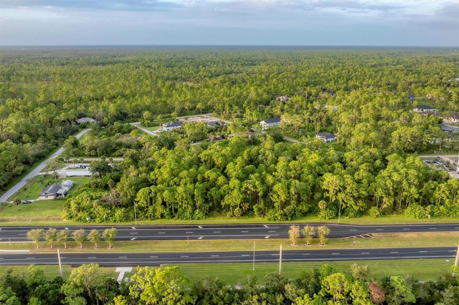 11201 TAMIAMI TRL S