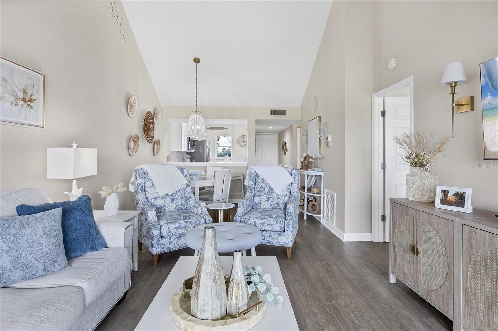 408 CERROMAR CIR S #331