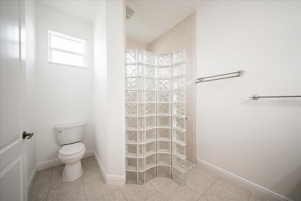 12108 HERNANDO RD