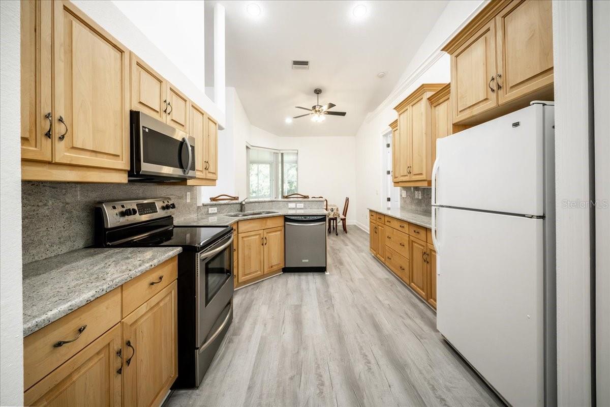 12108 HERNANDO RD