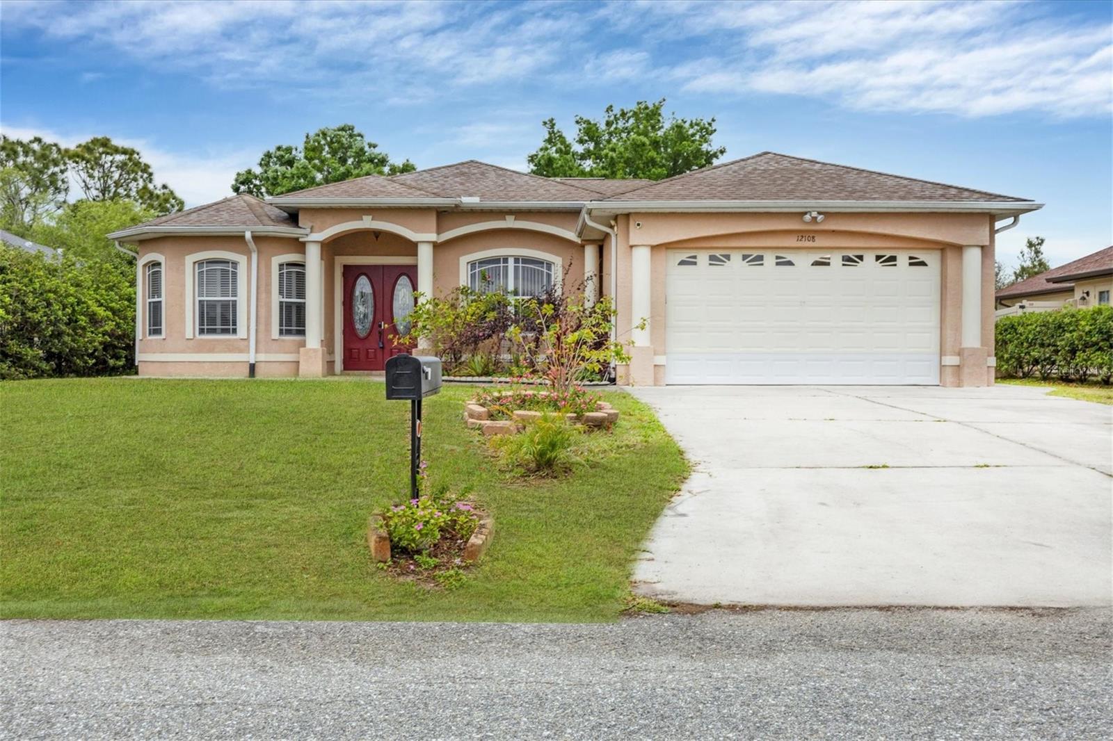 12108 HERNANDO RD