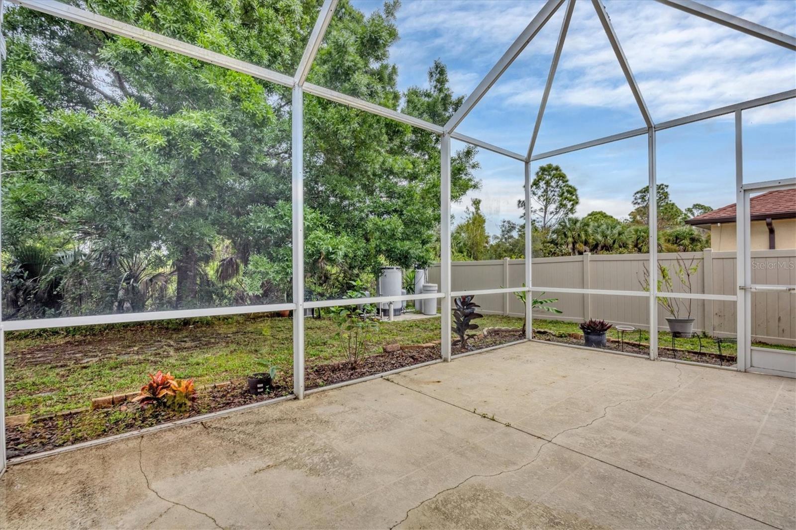 12108 HERNANDO RD