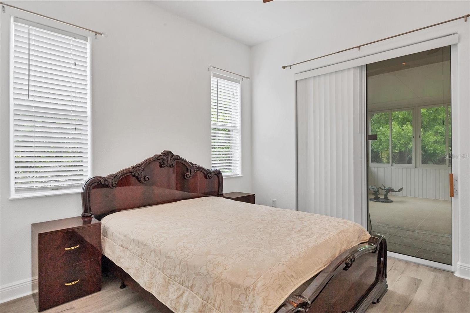 12108 HERNANDO RD