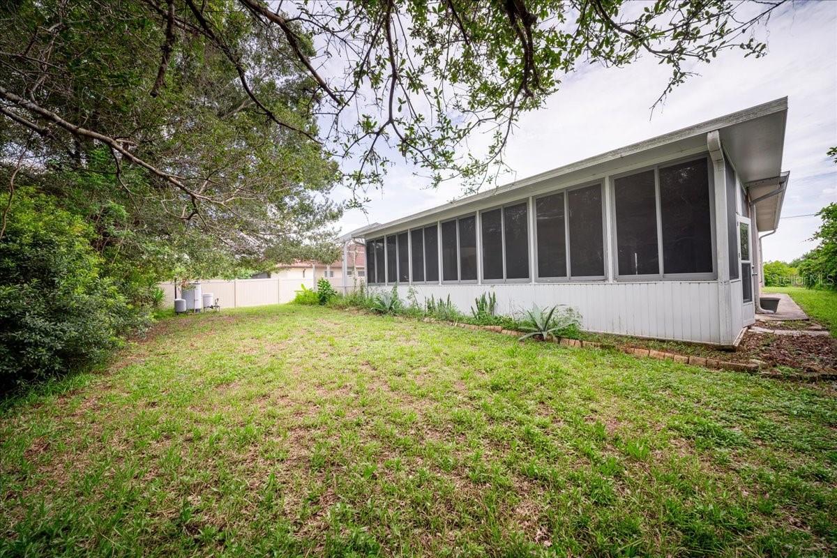 12108 HERNANDO RD