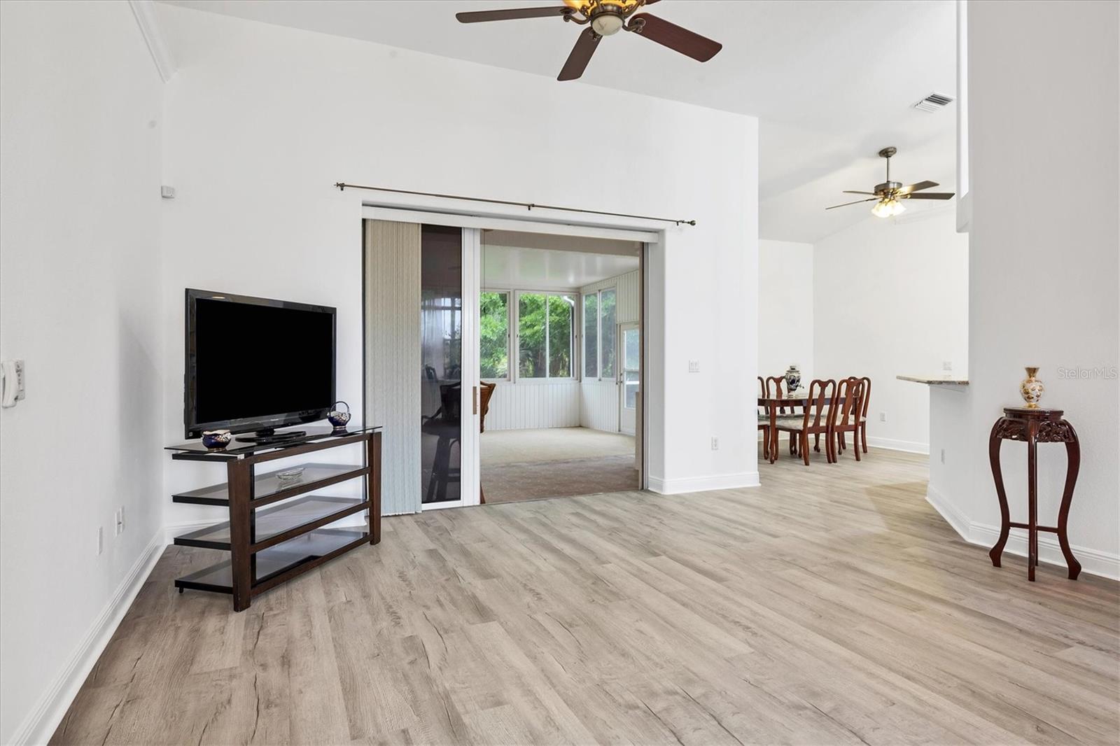 12108 HERNANDO RD