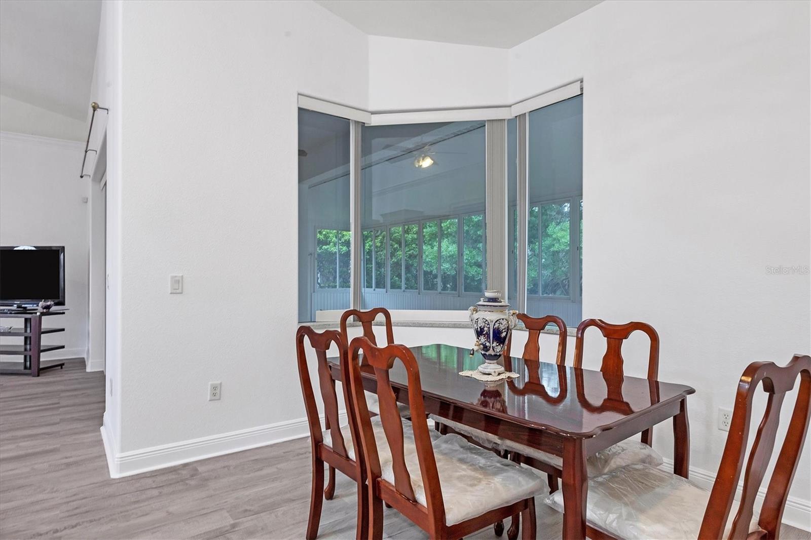 12108 HERNANDO RD