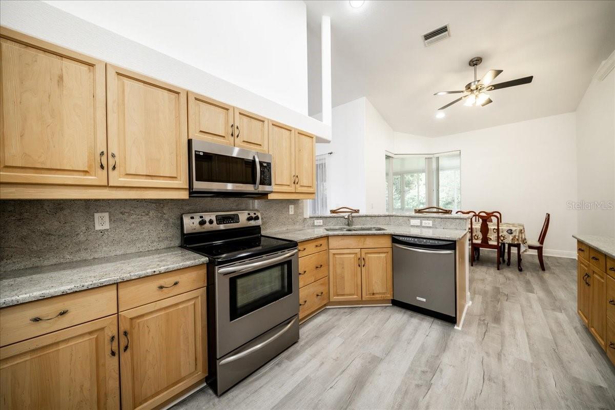12108 HERNANDO RD