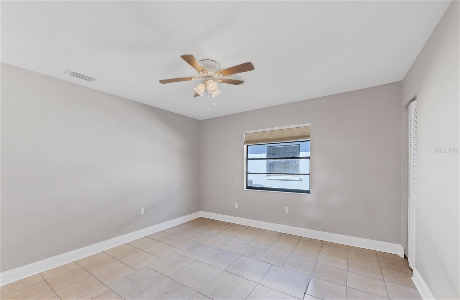 101 AVENIDA DE BAHIA