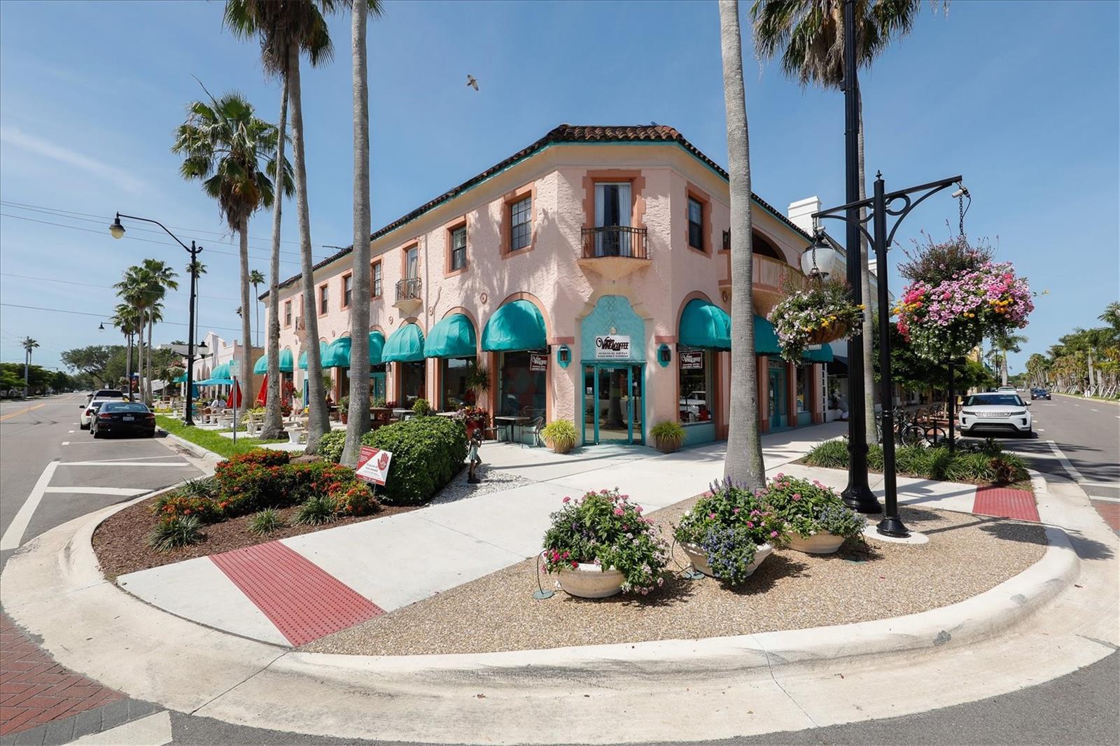 101 AVENIDA DE BAHIA