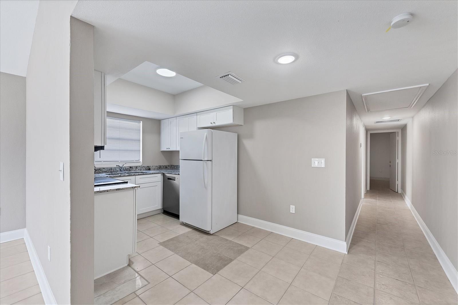 101 AVENIDA DE BAHIA