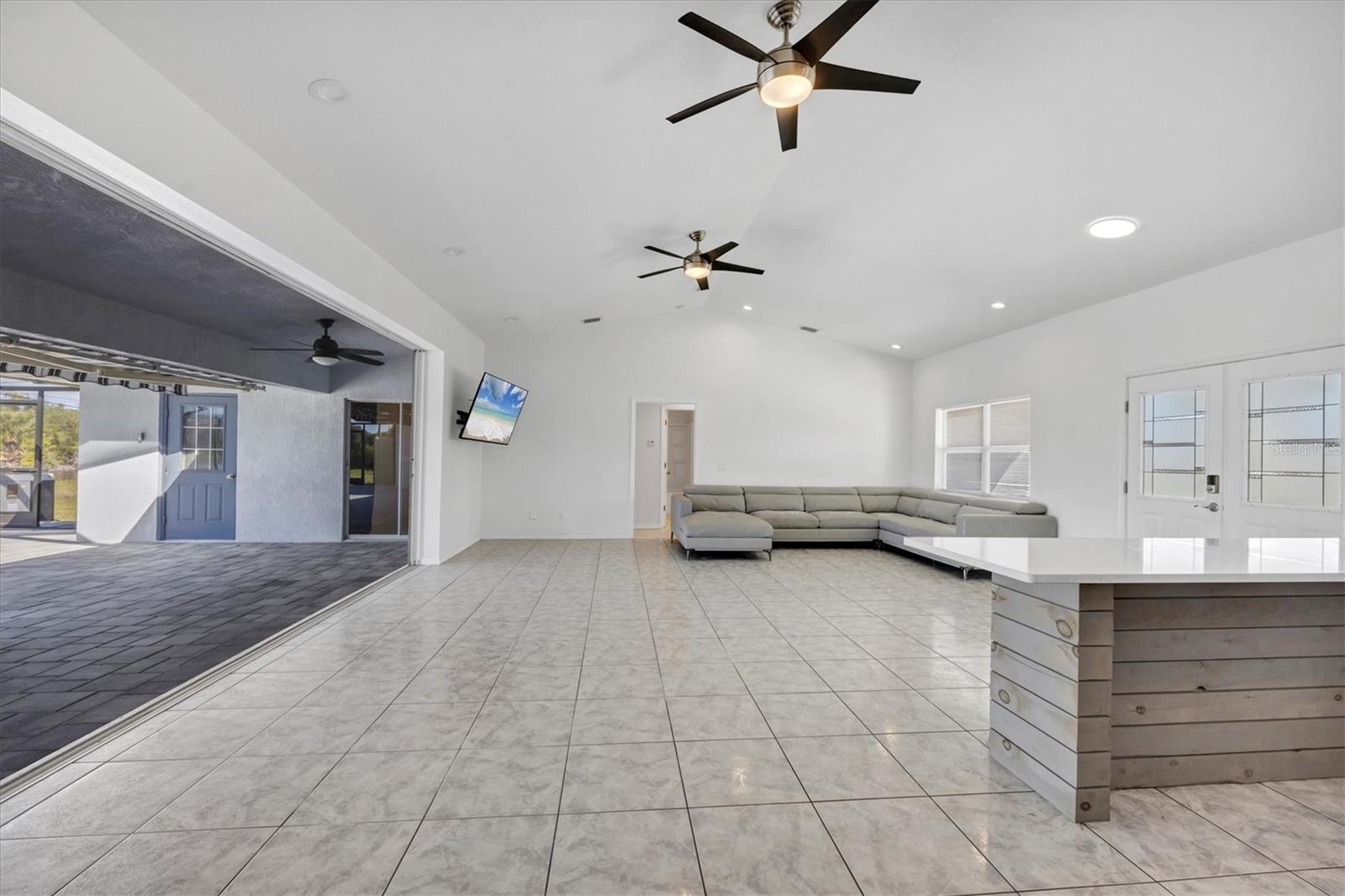 337 BOUNDARY BLVD #A,B & C