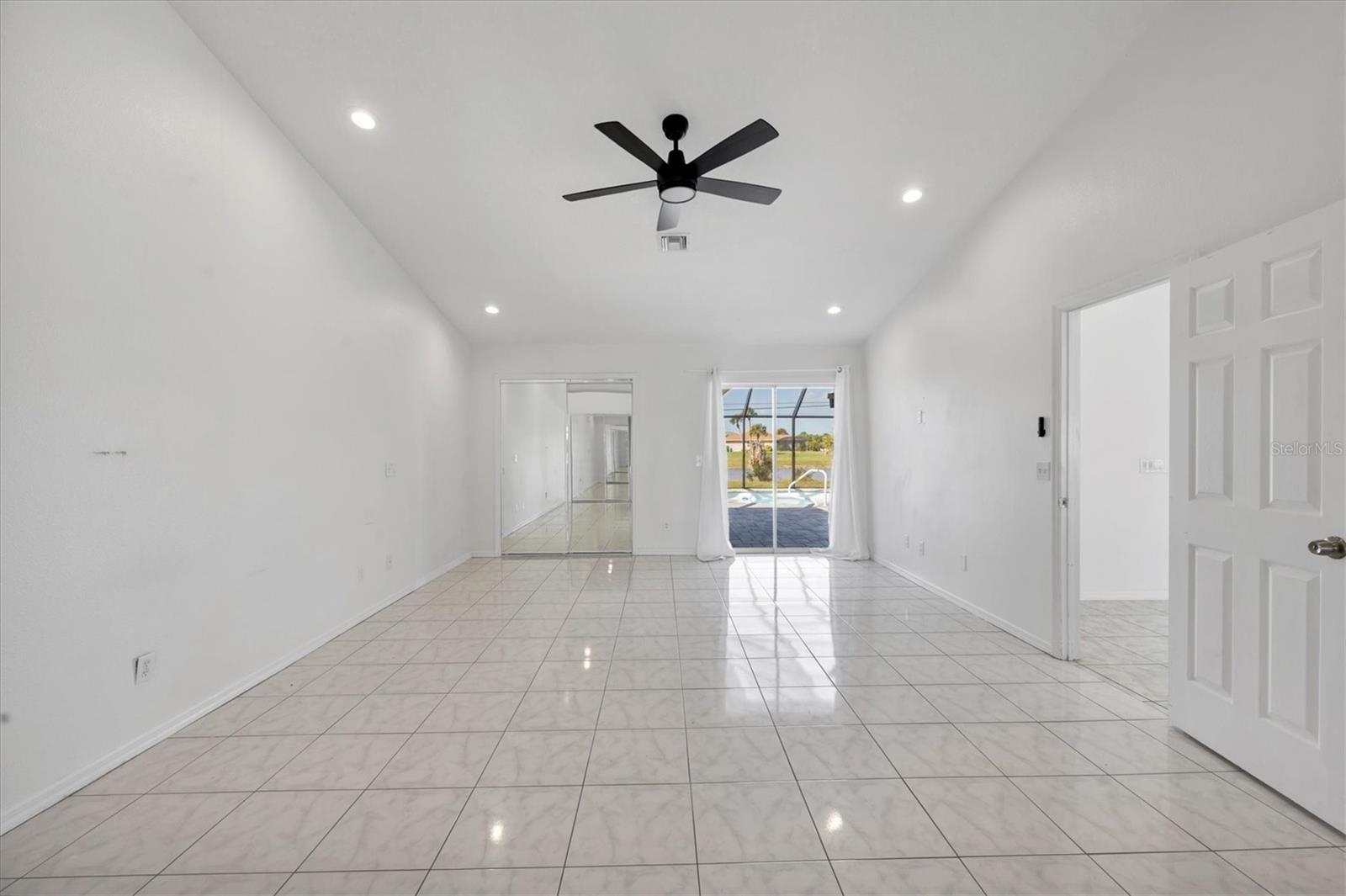 337 BOUNDARY BLVD #A,B & C