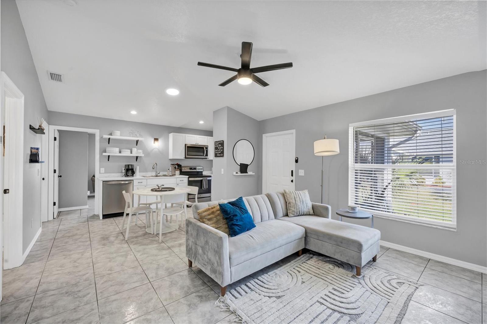 337 BOUNDARY BLVD #A,B & C