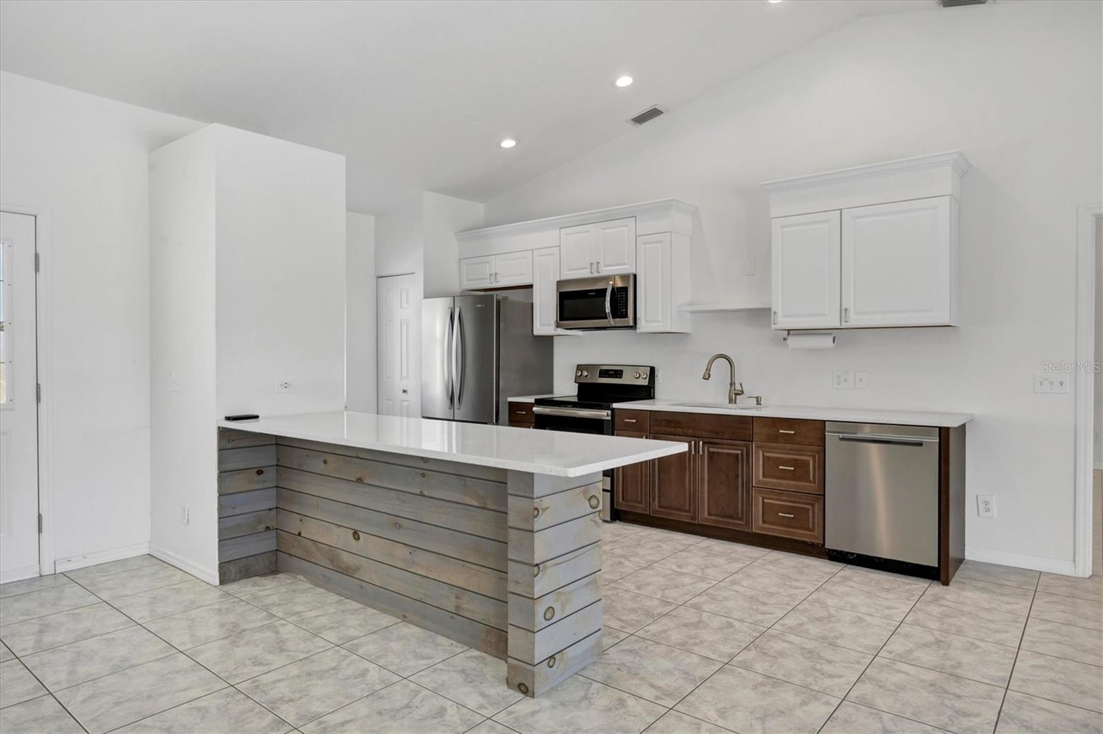 337 BOUNDARY BLVD #A,B & C