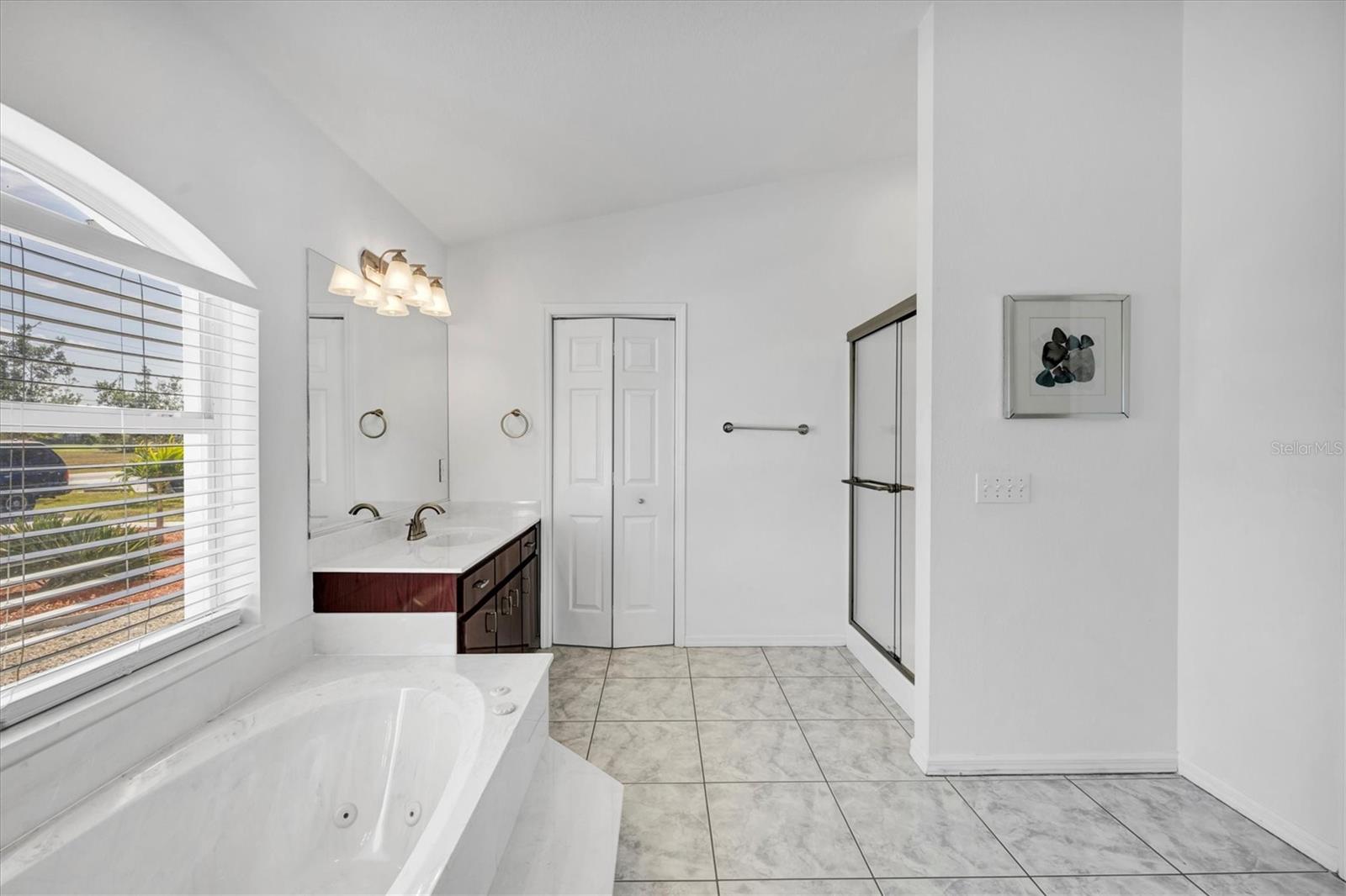 337 BOUNDARY BLVD #A,B & C