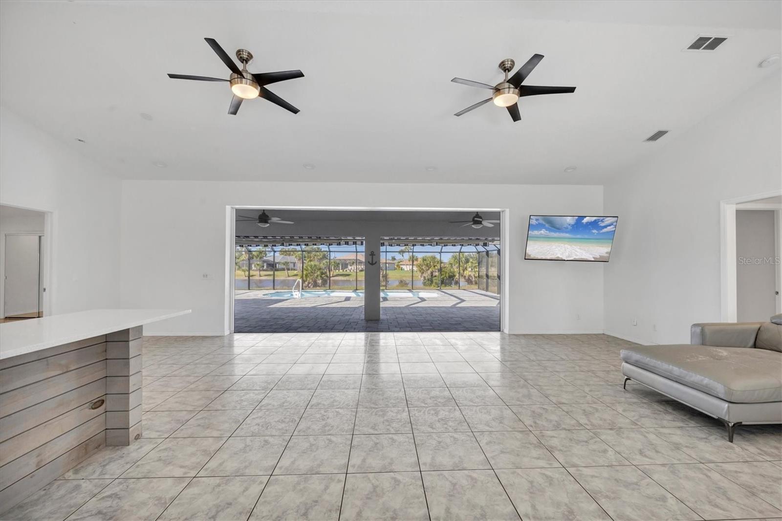 337 BOUNDARY BLVD #A,B & C