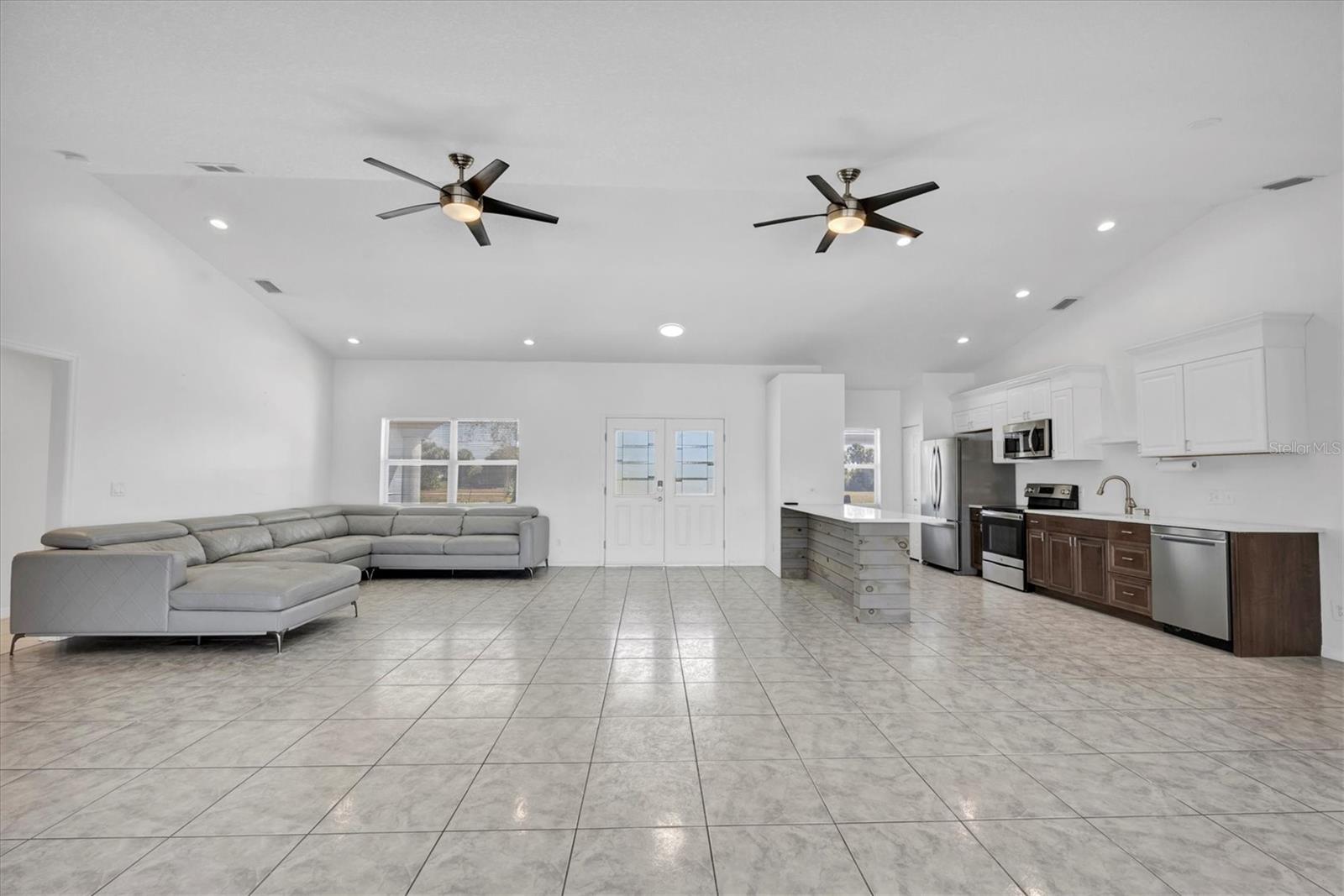 337 BOUNDARY BLVD #A,B & C