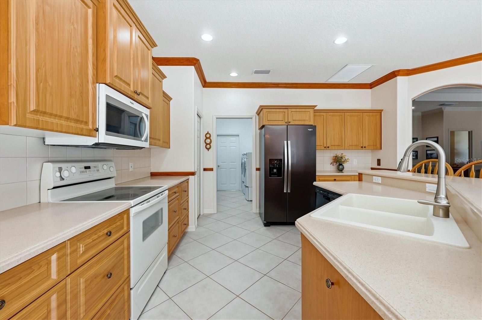 4844 THREE OAKS BLVD