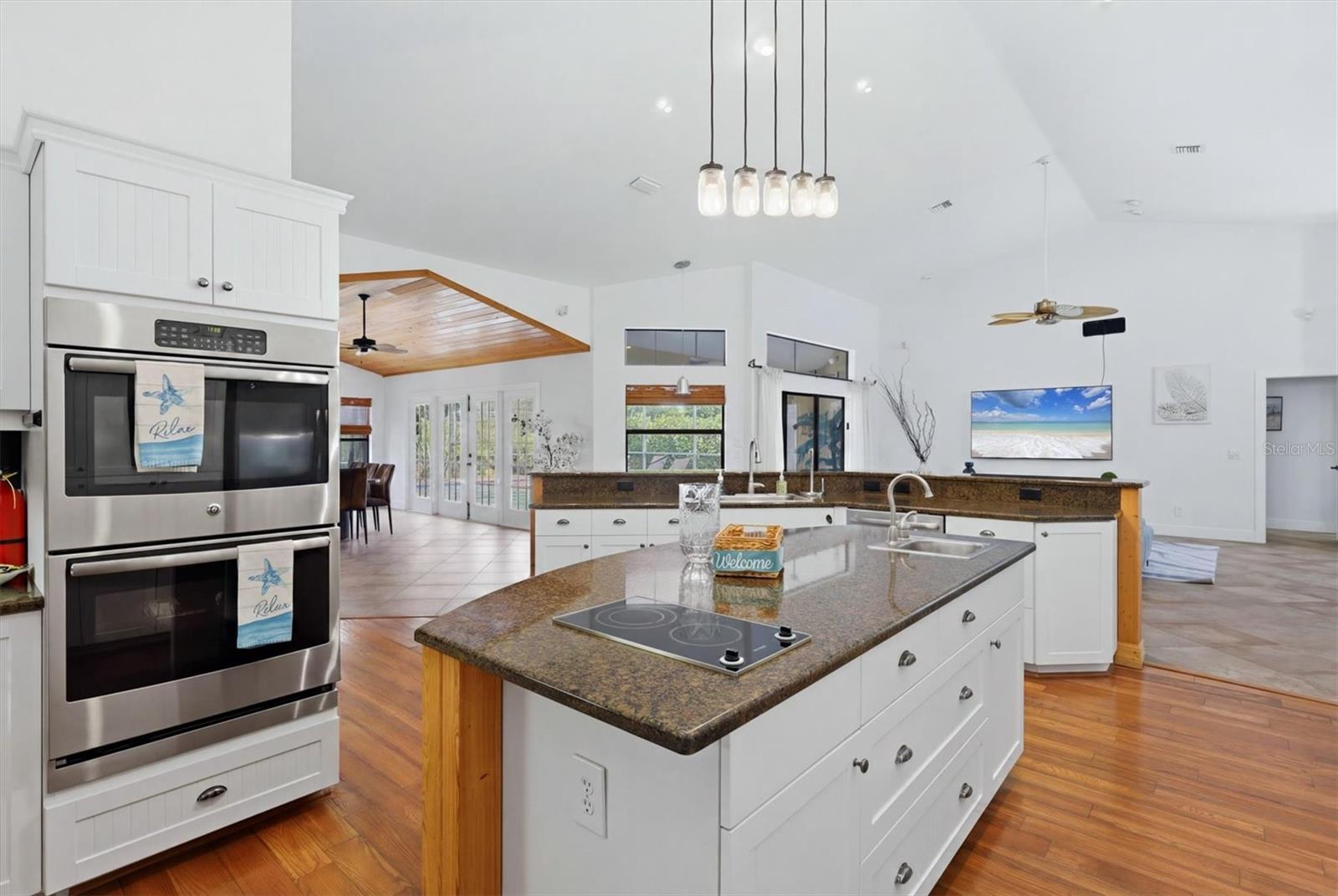 1710 PARKER DR