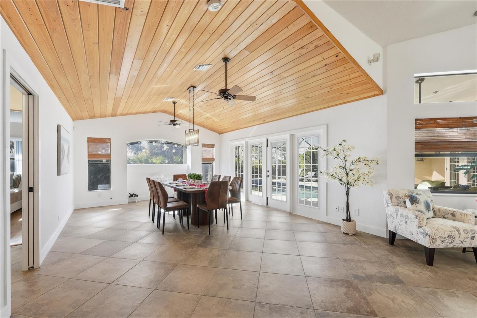 1710 PARKER DR