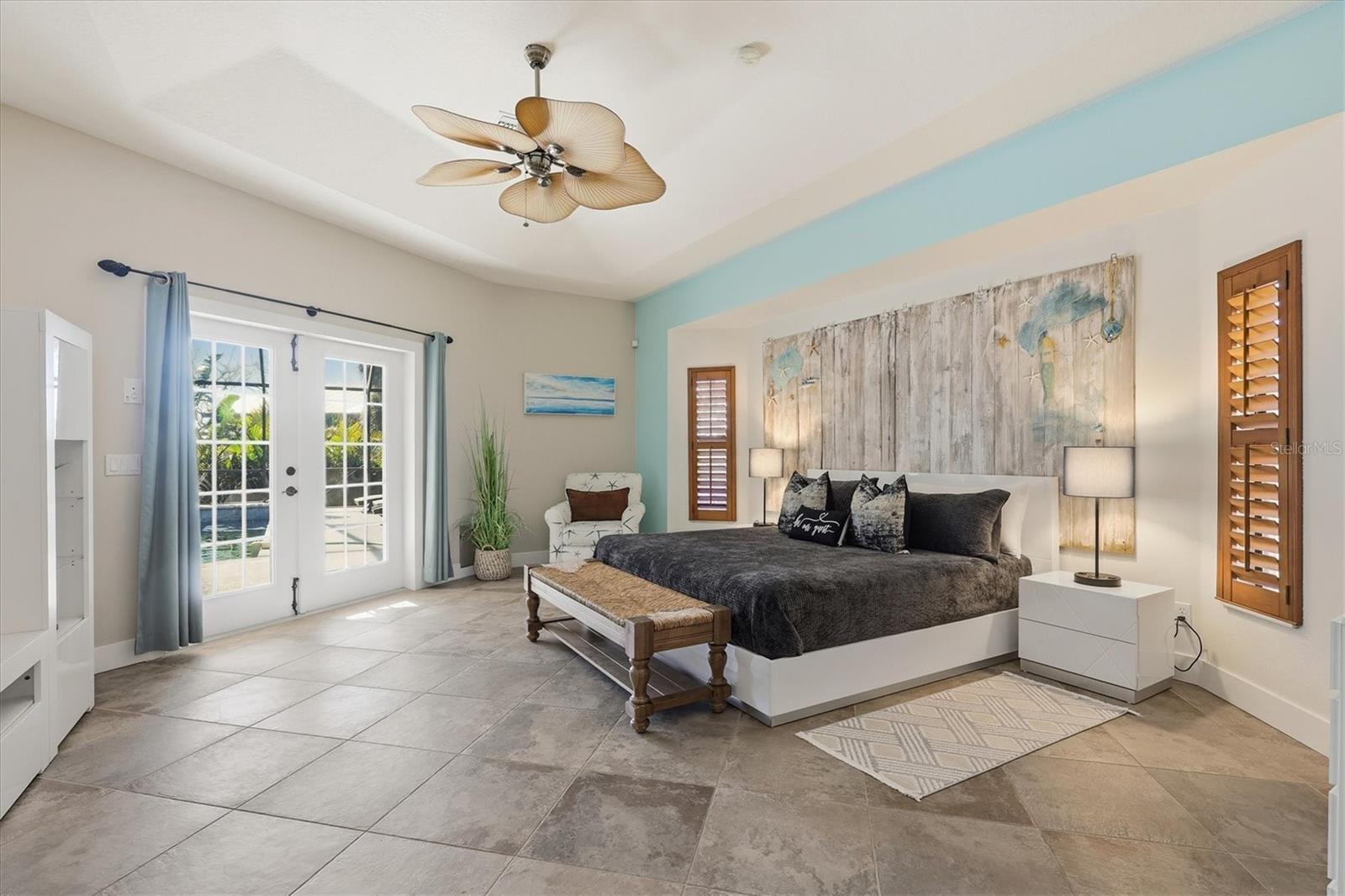 1710 PARKER DR
