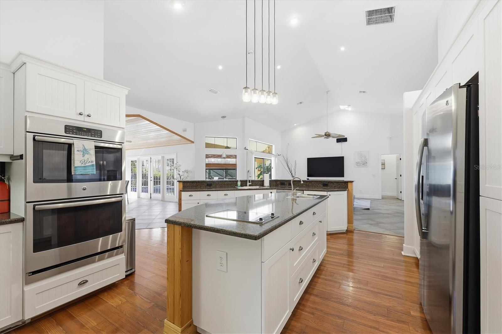 1710 PARKER DR