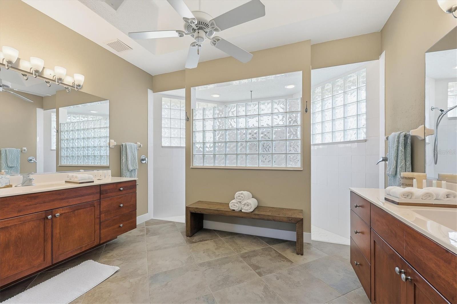 1710 PARKER DR
