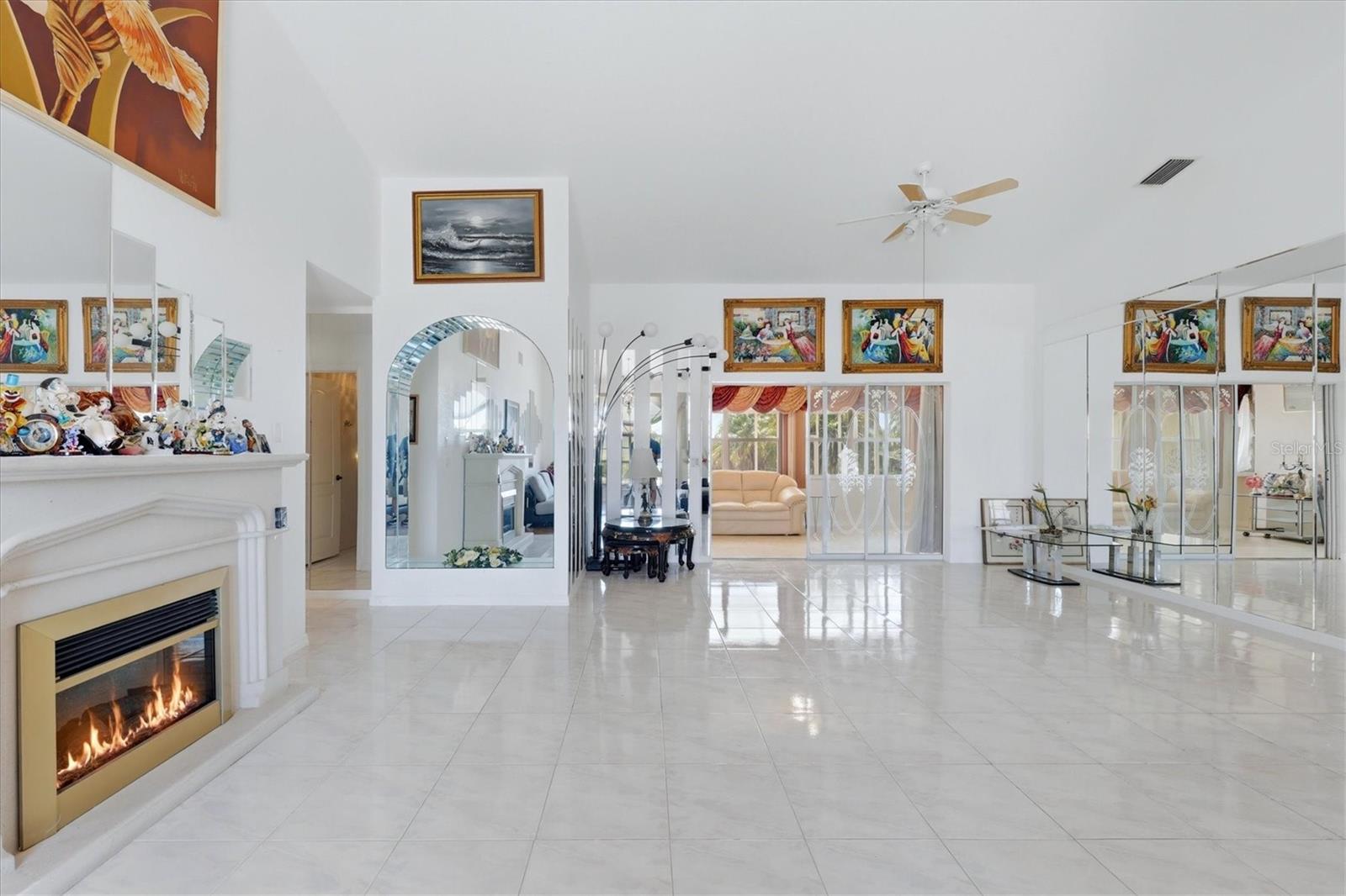 126 ORTIZ BLVD