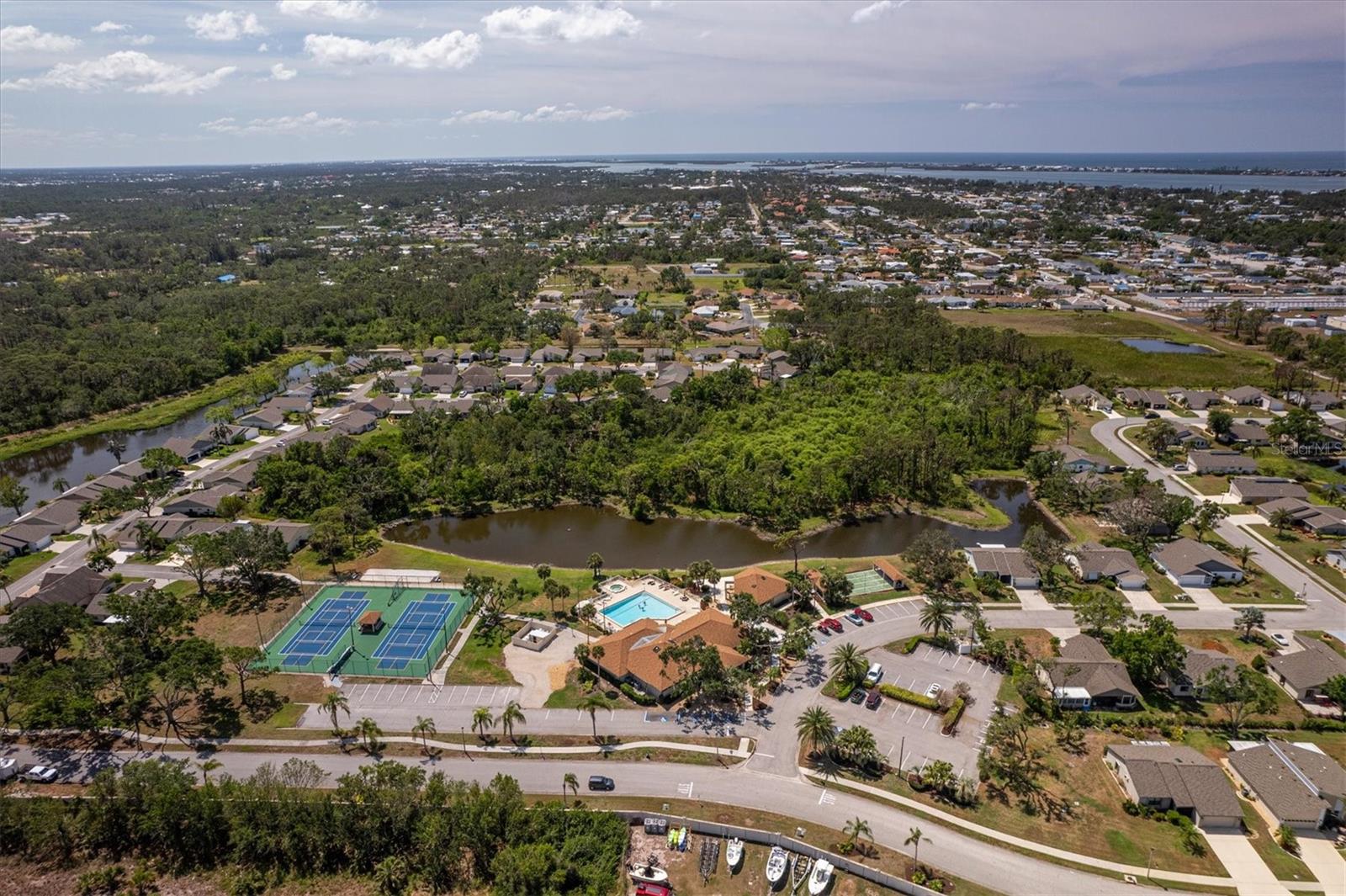 445 TOMOKA DR