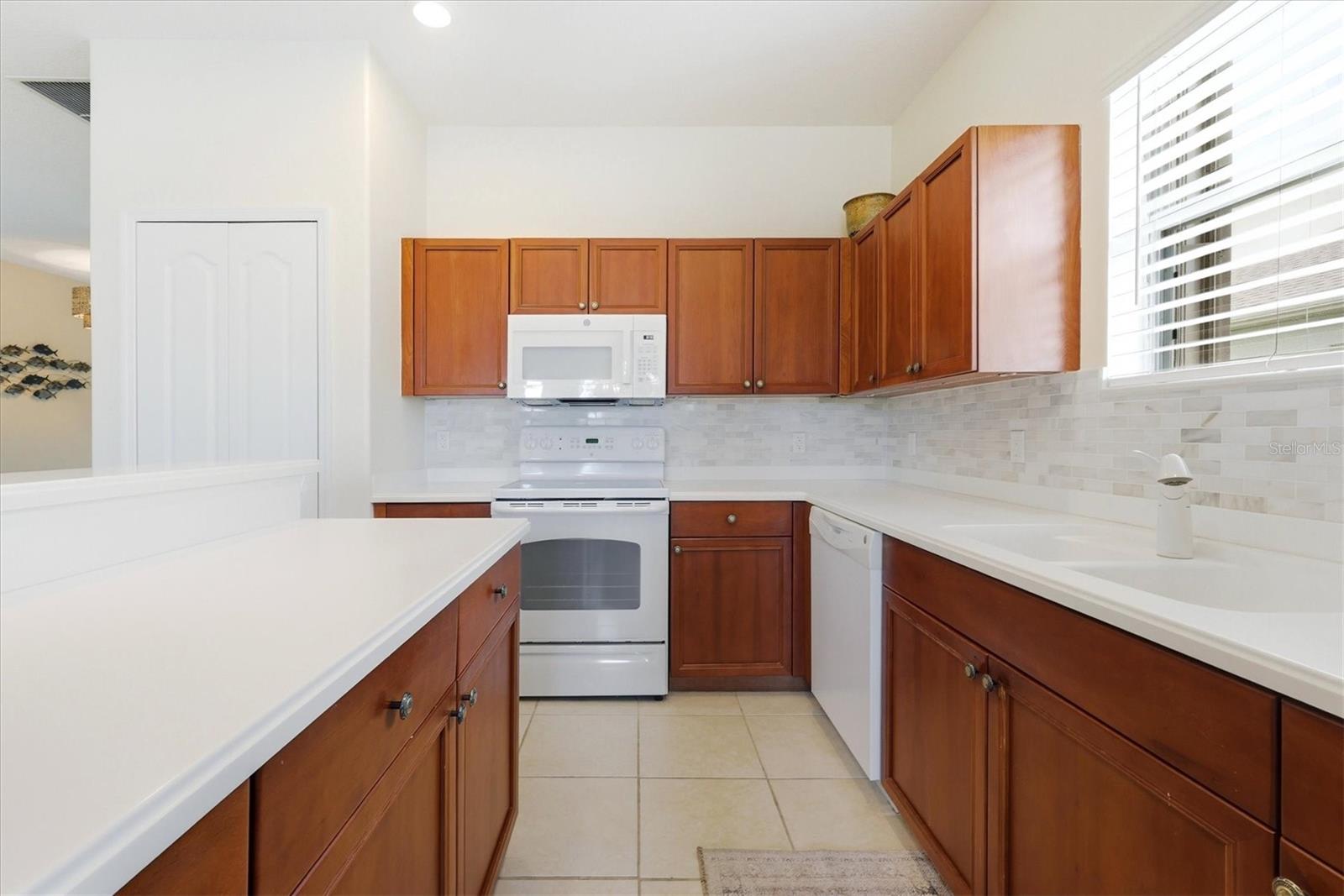 445 TOMOKA DR