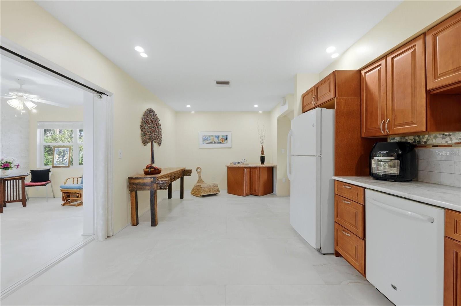 4821 EGRET RD