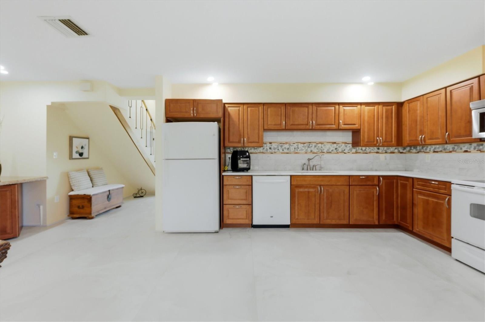 4821 EGRET RD