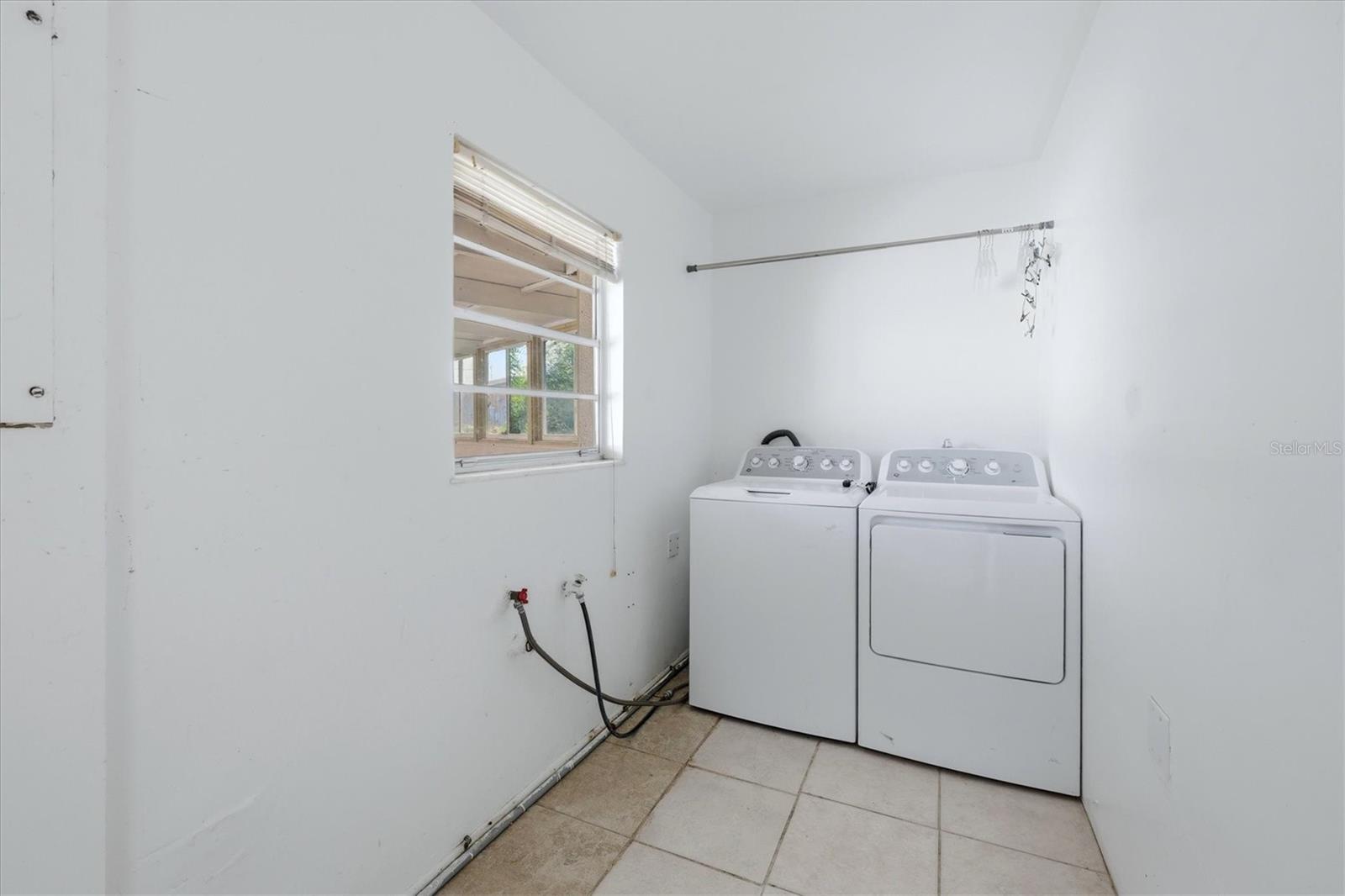 200 ORDUNA DR