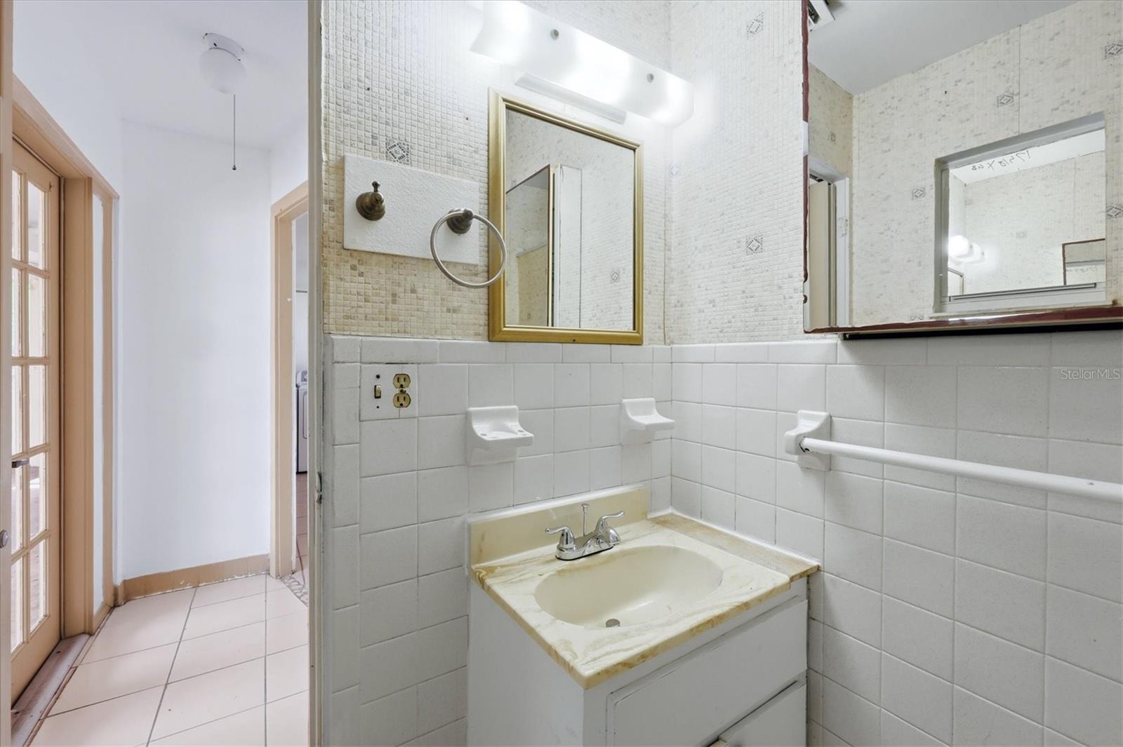 200 ORDUNA DR