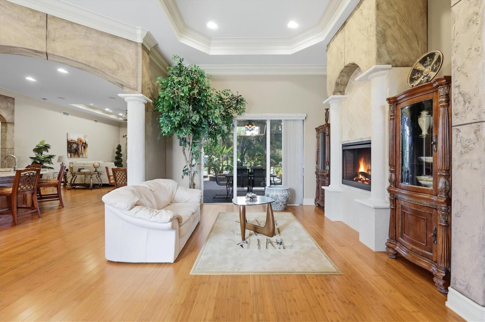 3257 WENONA DR