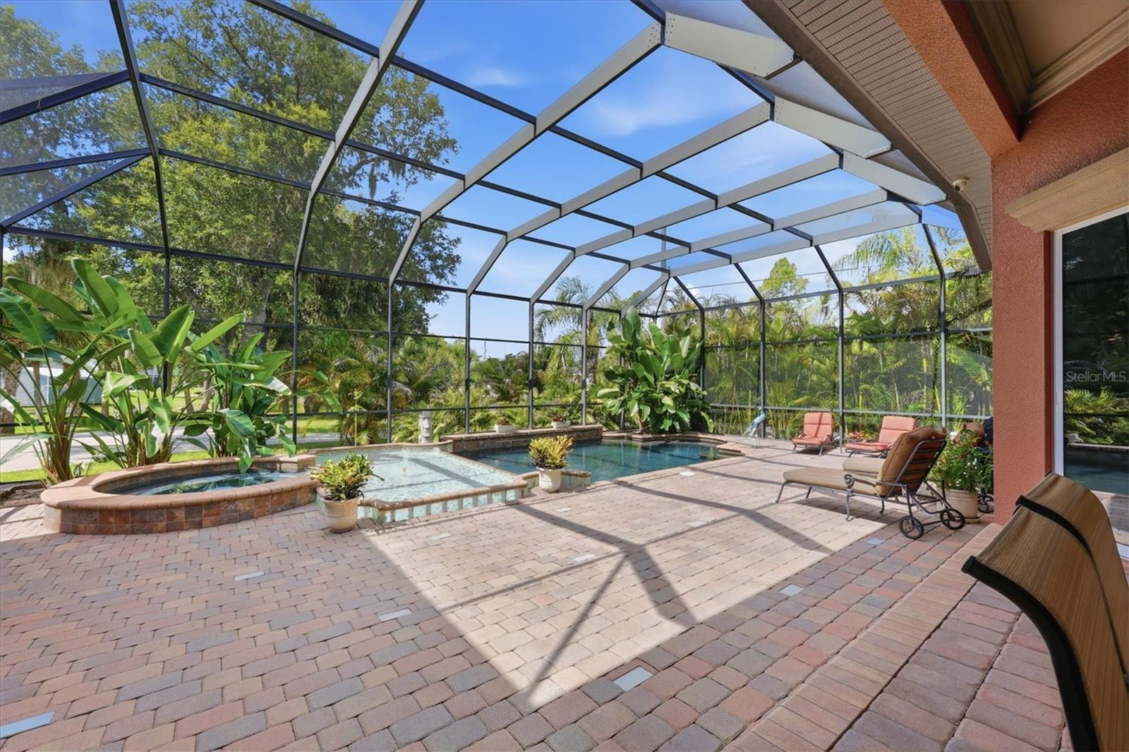 3257 WENONA DR